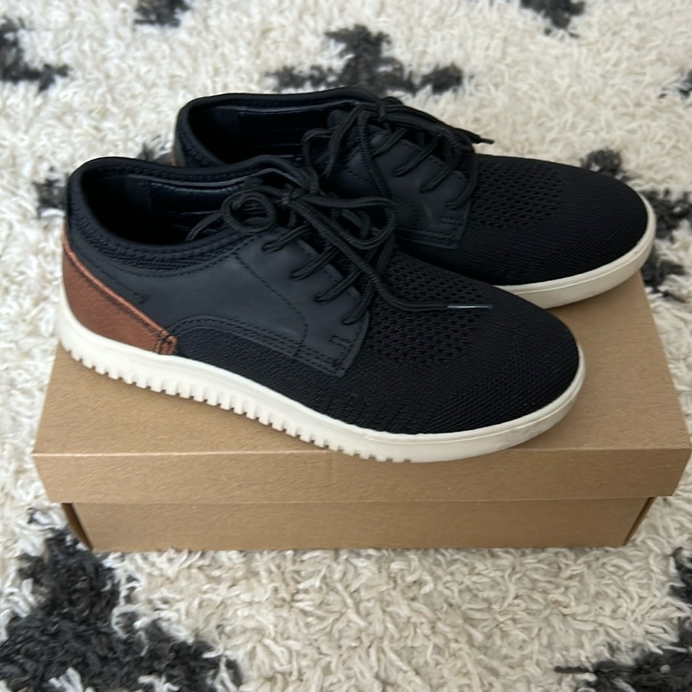 Moving sale!! Boys semi formal sneaker